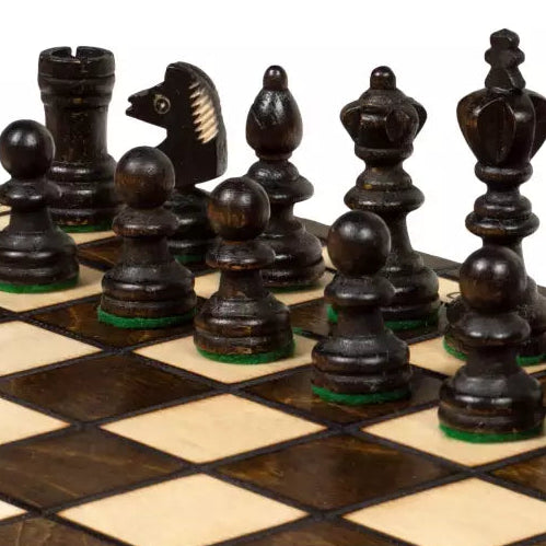 UK Classic Wooden Chess Set - Sycamore Pieces & Square