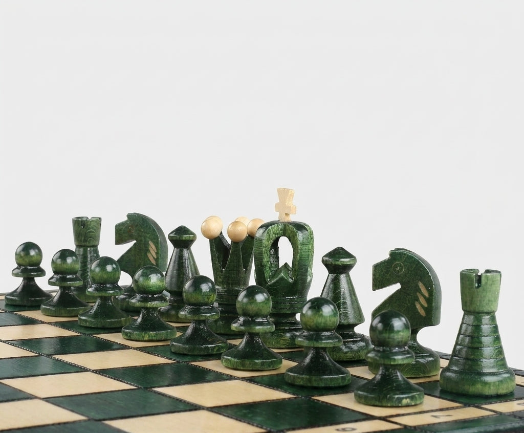 King's Green Chess Set — Sycamore Pieces & Green Folding Board