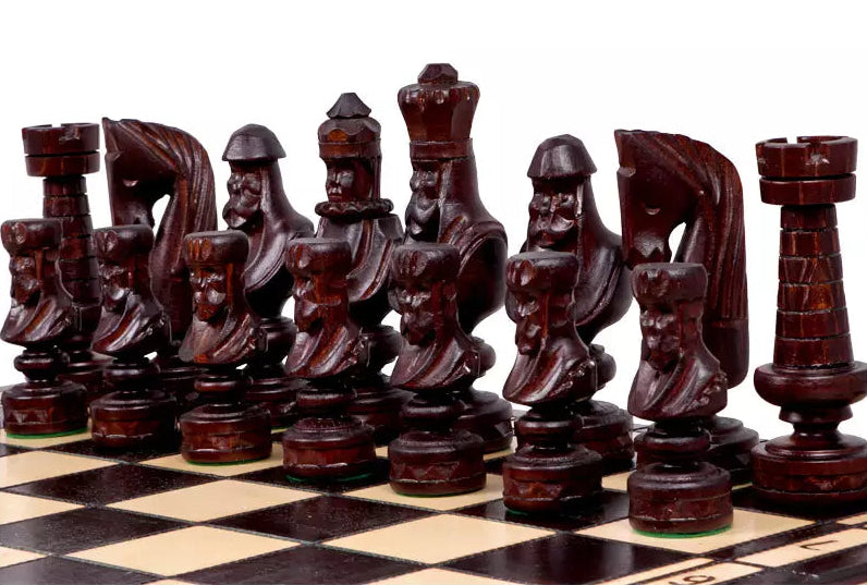 Luxury Lime Wood Hand-Carved Chess Set - Pieces & Hand-Decorated