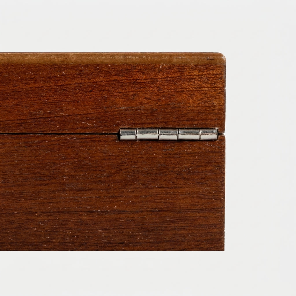 Sapele Chess Storage Box - Black Flocked Interior & Quadrant Hinges